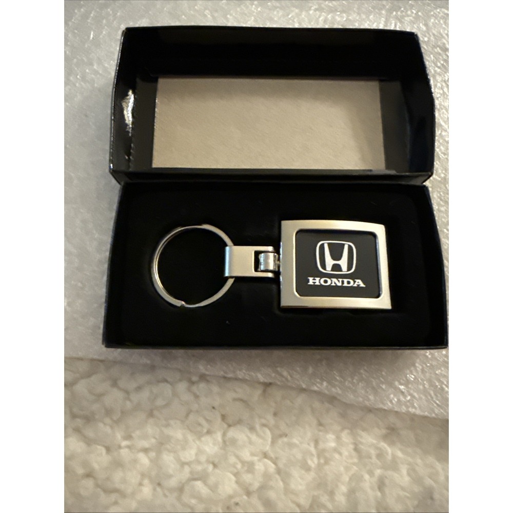New Honda Keychain Key Ring Holder logo. DCH HONDA OF NANUET NEW YORK